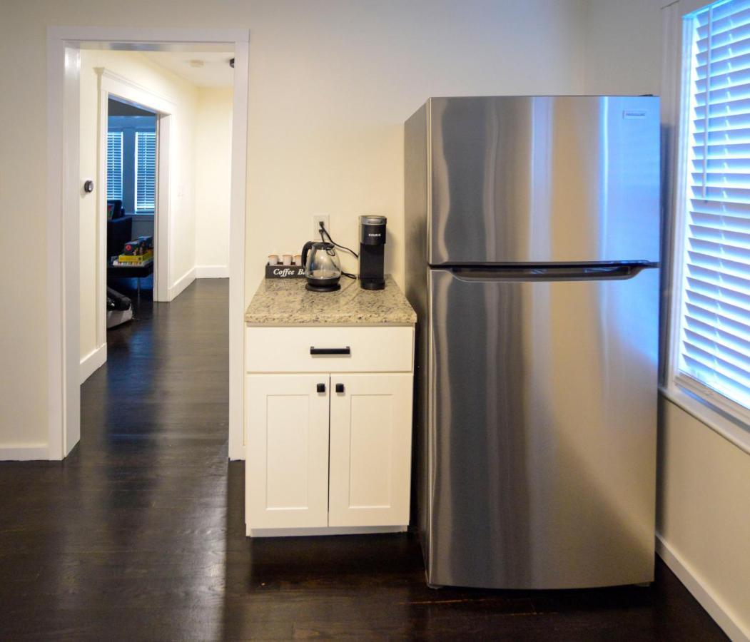 Modern Two Bedroom Condo - Boston Stoneham Exterior foto